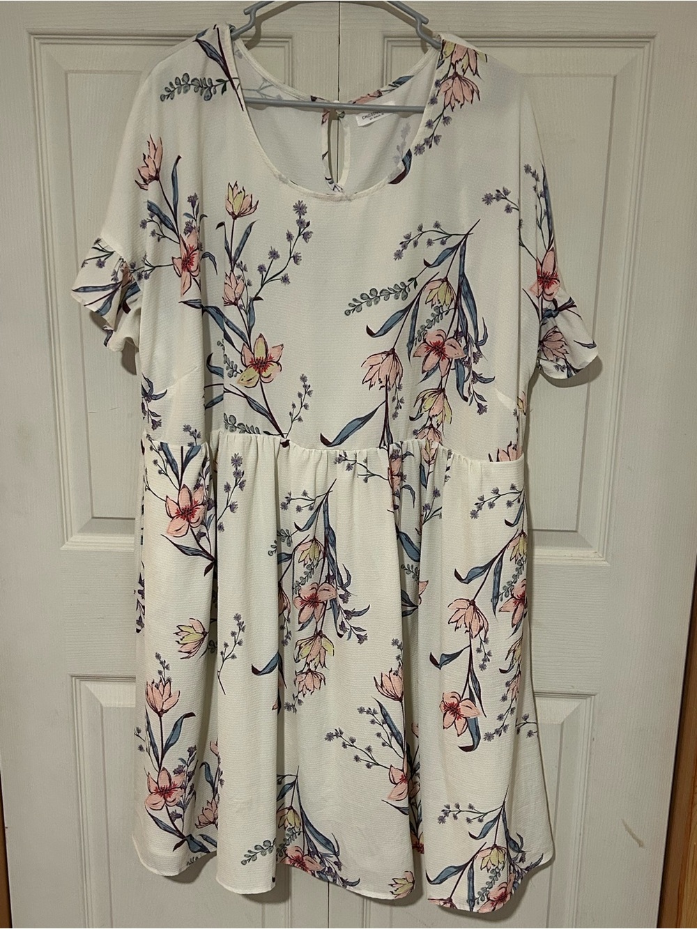 Chicsoul boutique Women’s White Floral Swing Dress